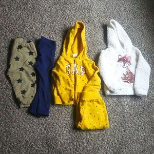 Sweats, hoodie and leggings